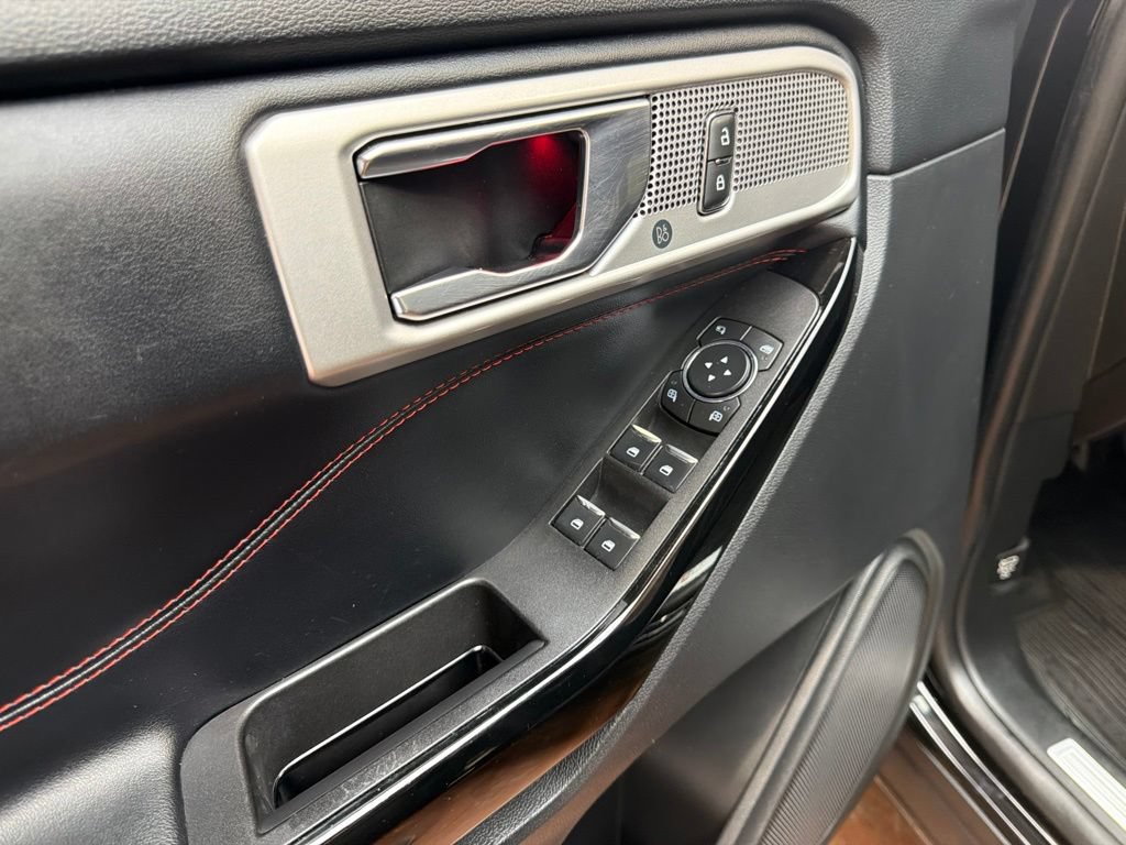 Used 2022 Ford Explorer ST-Line AWD/4WD image 25