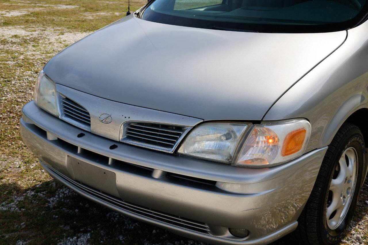 Used 2004 Oldsmobile Silhouette GL image 19