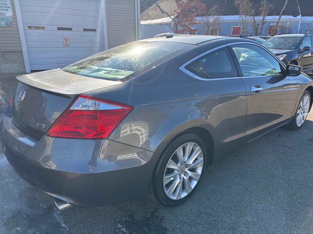 Used 2010 Honda Accord EX-L image 5