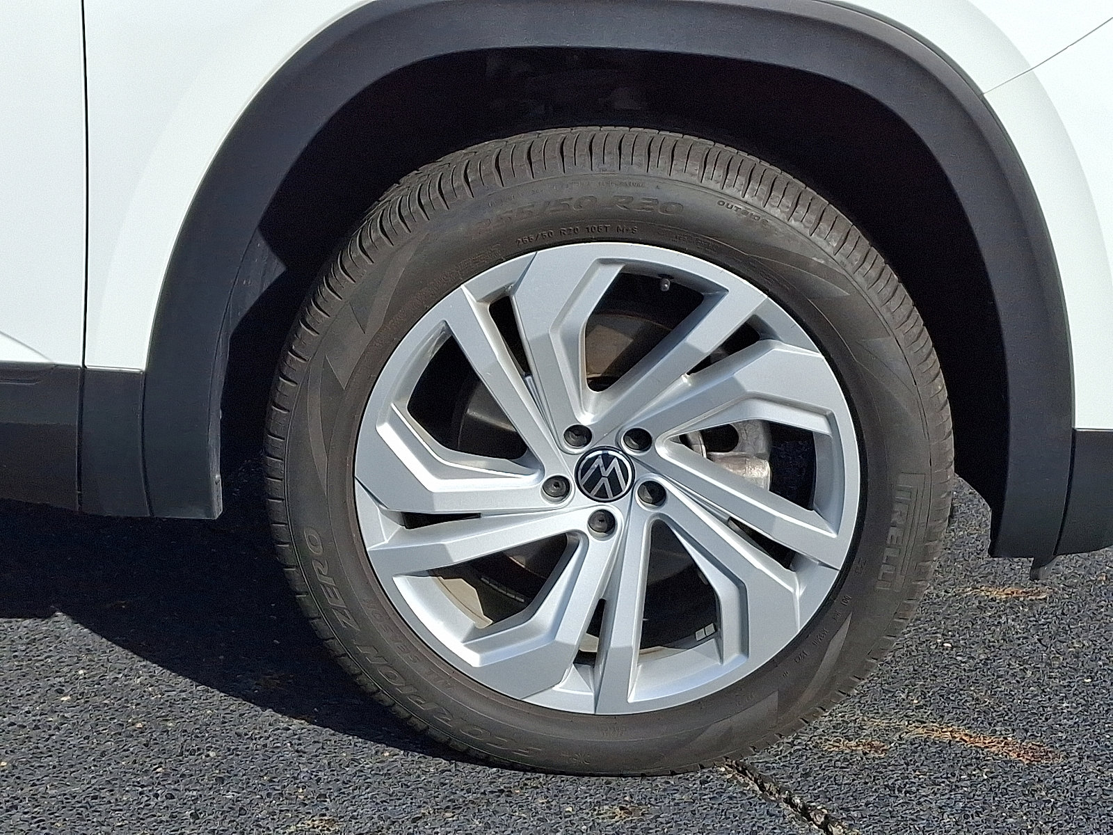 Used 2023 Volkswagen Atlas SE w/ Panoramic Sunroof Package image 8