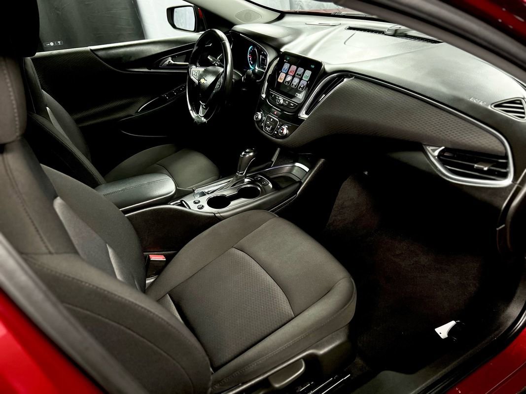 Used 2018 Chevrolet Malibu LT w/ Driver Confidence Package image 20