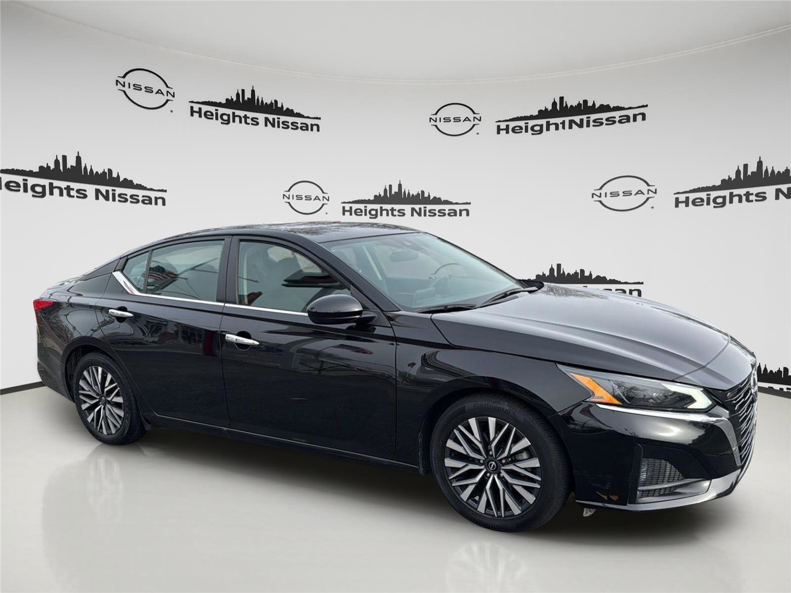 Used 2023 Nissan Altima 2.5 SV image 7