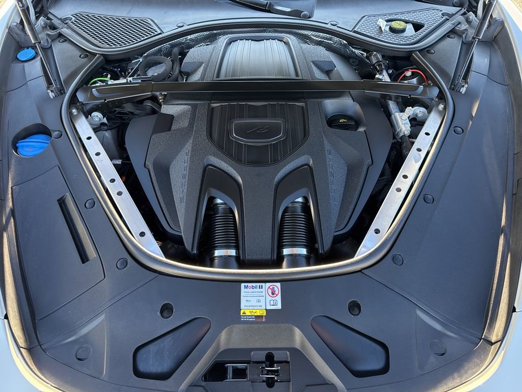 Used 2023 Porsche Panamera 4 Platinum Edition image 33
