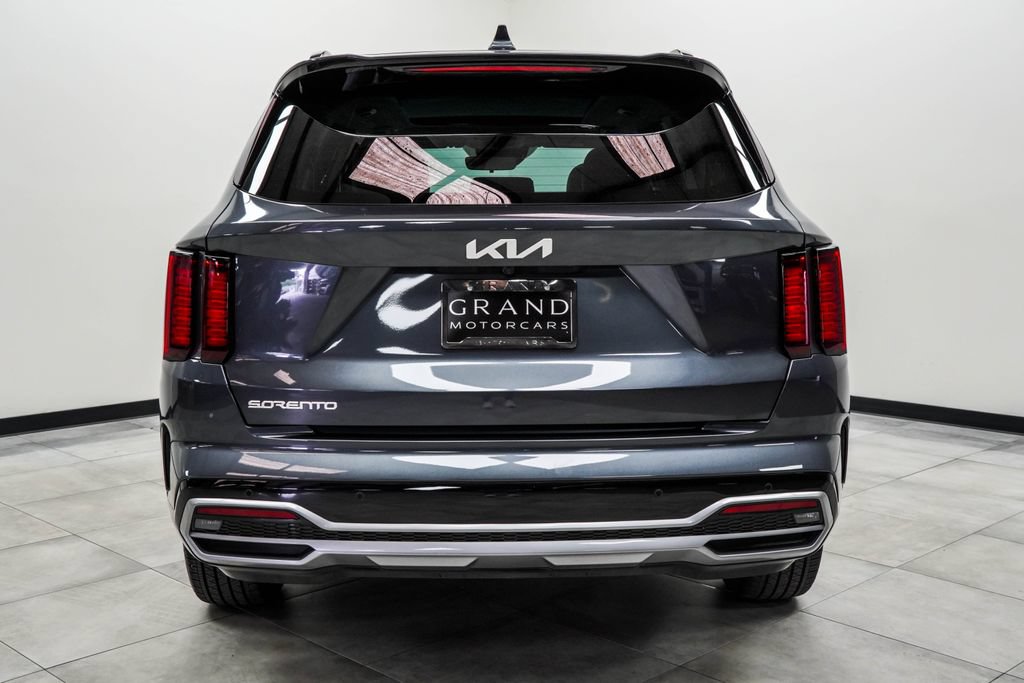 Used 2023 Kia Sorento S w/ Panoramic Sunroof Package FWD image 11