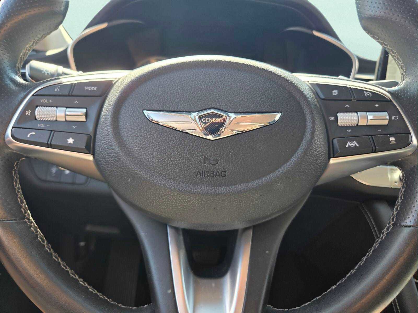 Used 2023 Genesis G70 2.0T RWD image 32