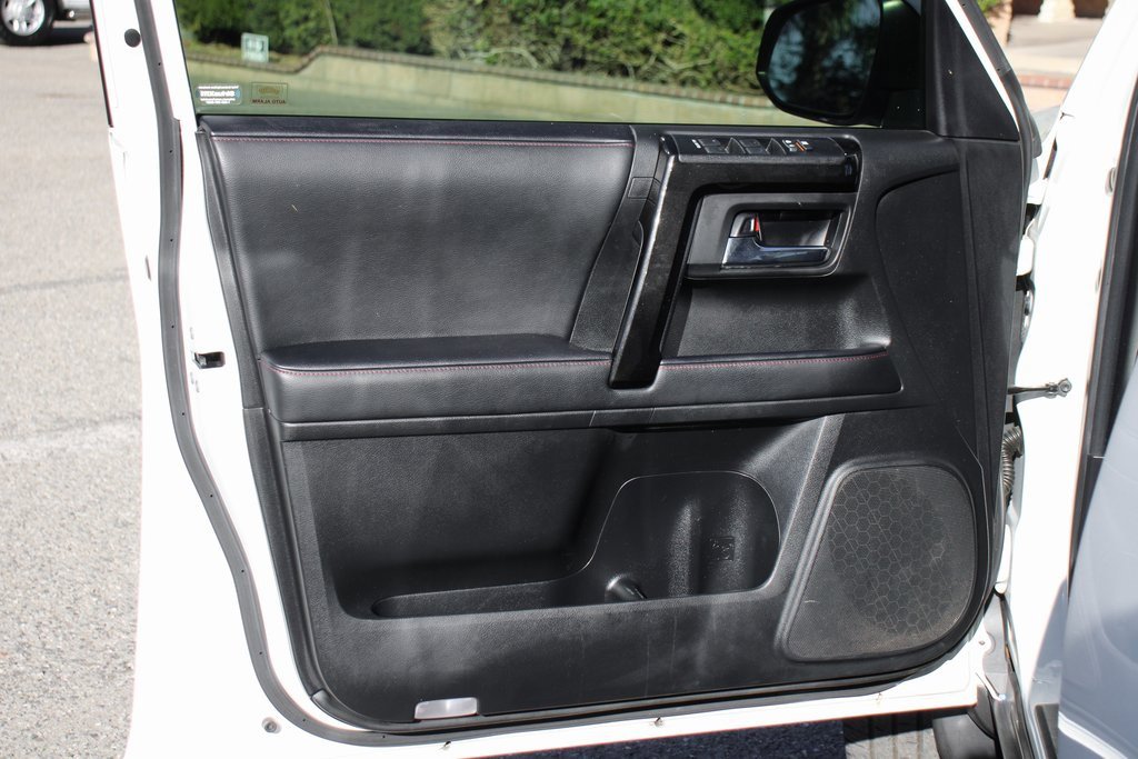 Used 2020 Toyota 4Runner TRD Off-Road Premium image 15