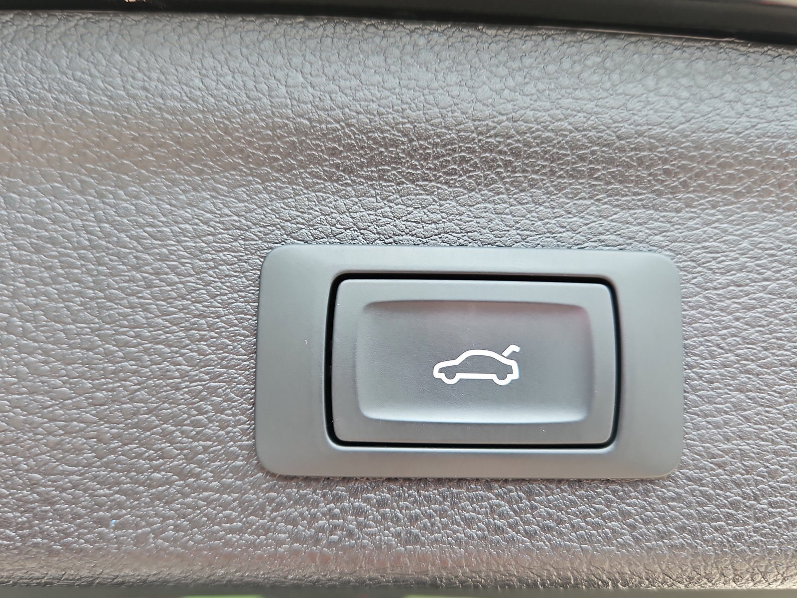 Used 2025 Audi Q3 2.0T Premium AWD/4WD image 22
