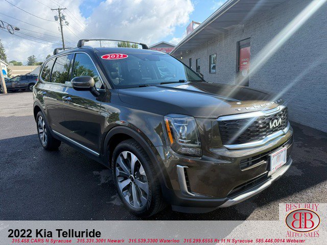 Used 2022 Kia Telluride S AWD/4WD image 1