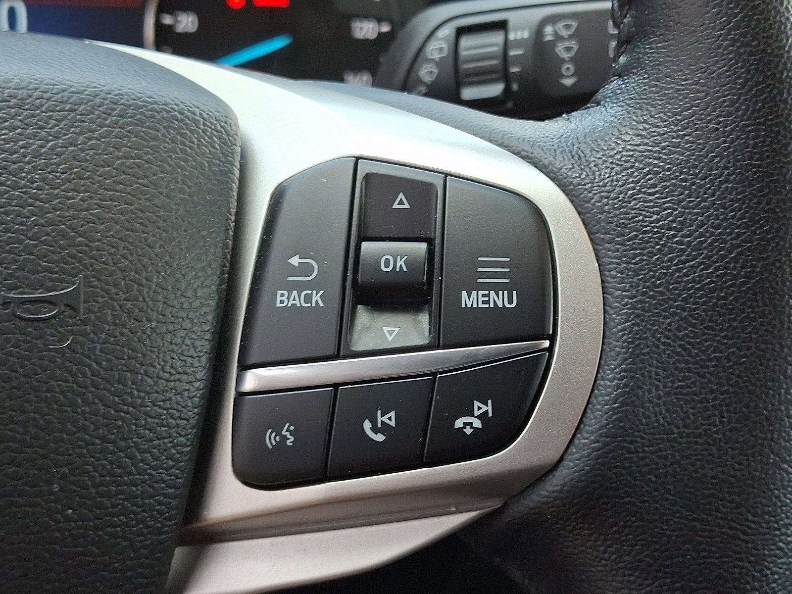 Certified 2022 Ford Explorer XLT w/ Class IV Trailer Tow Package image 26