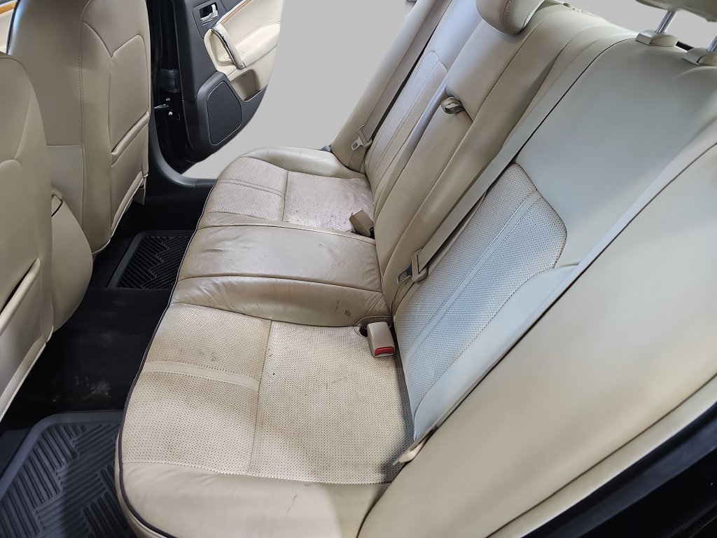 Used 2012 Lincoln MKZ AWD image 17