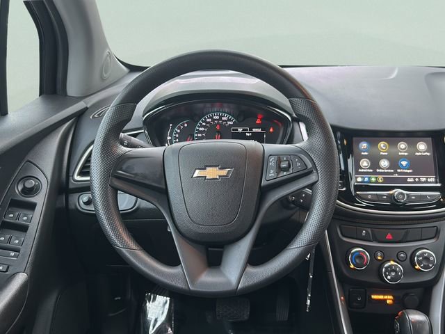 Used 2018 Chevrolet Trax LS image 26