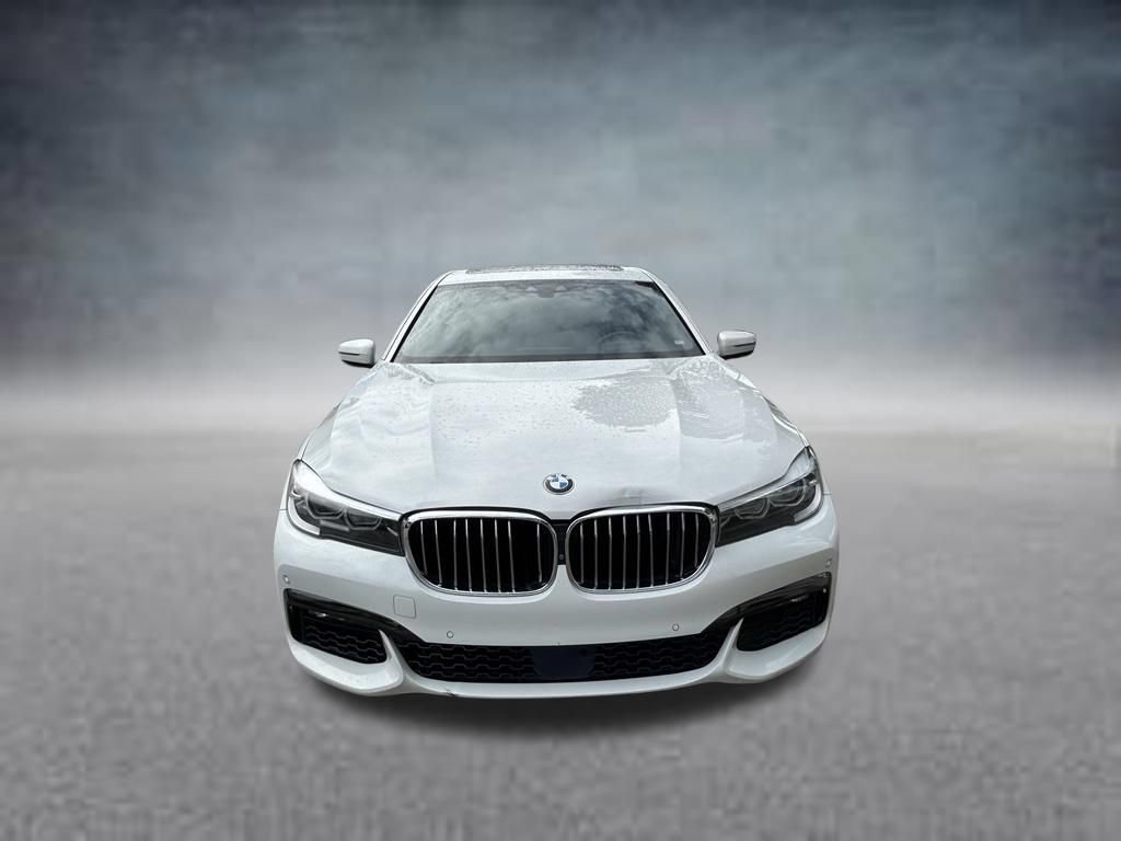 Used 2018 BMW 740i RWD image 2