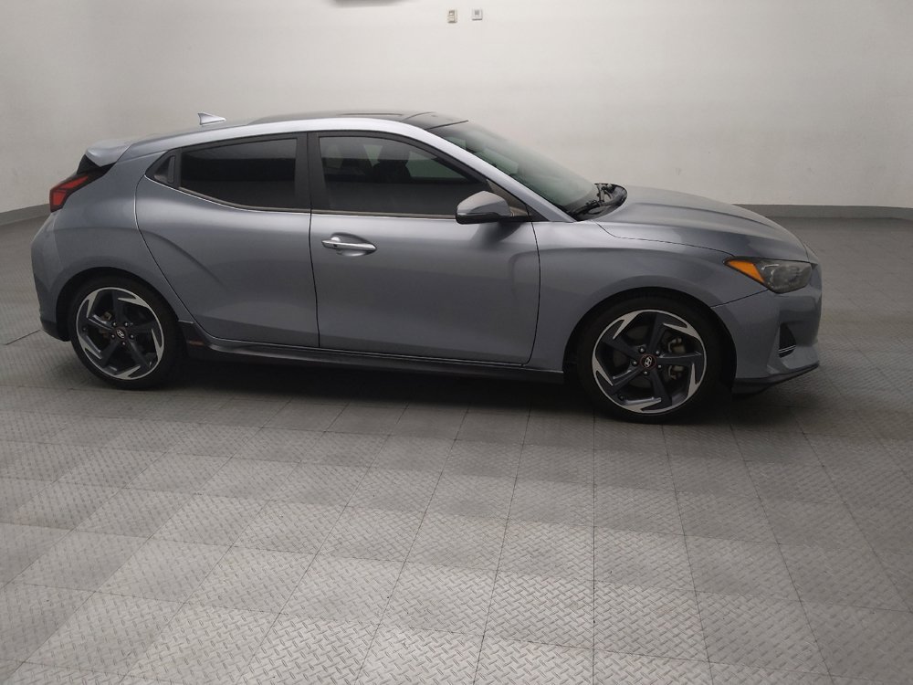 Used 2019 Hyundai Veloster Turbo FWD image 11