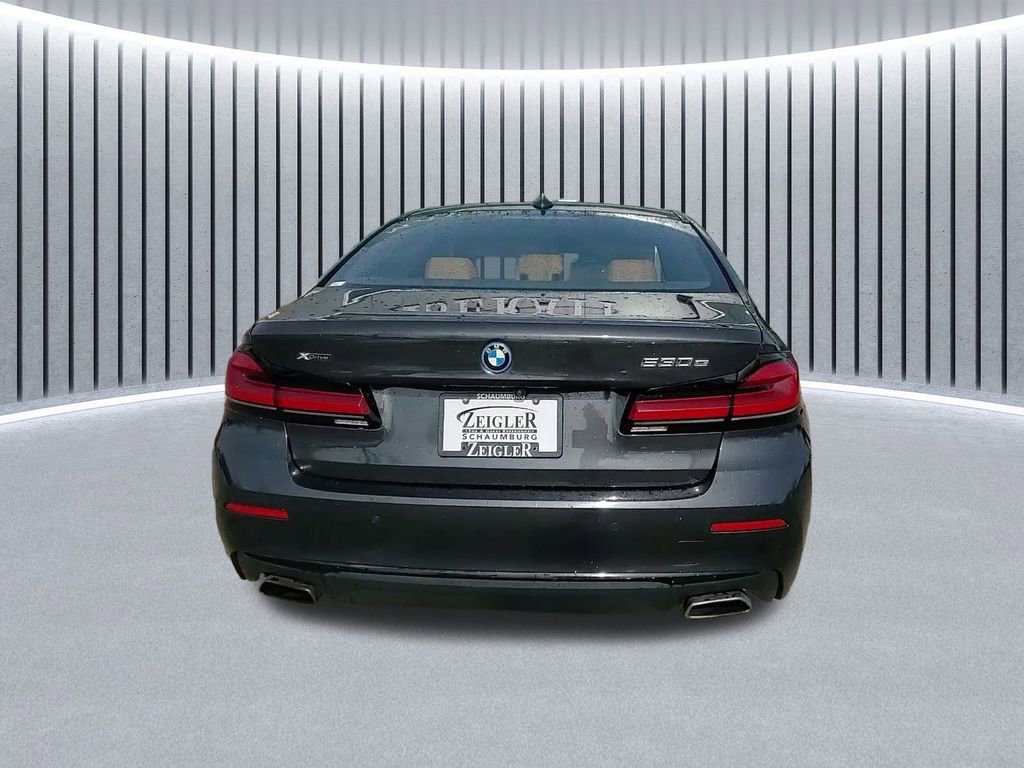 Used 2023 BMW 530e xDrive w/ Convenience Package image 12