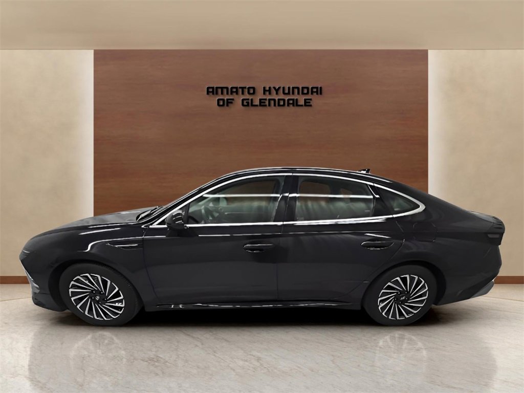 Certified 2025 Hyundai Sonata SEL image 3