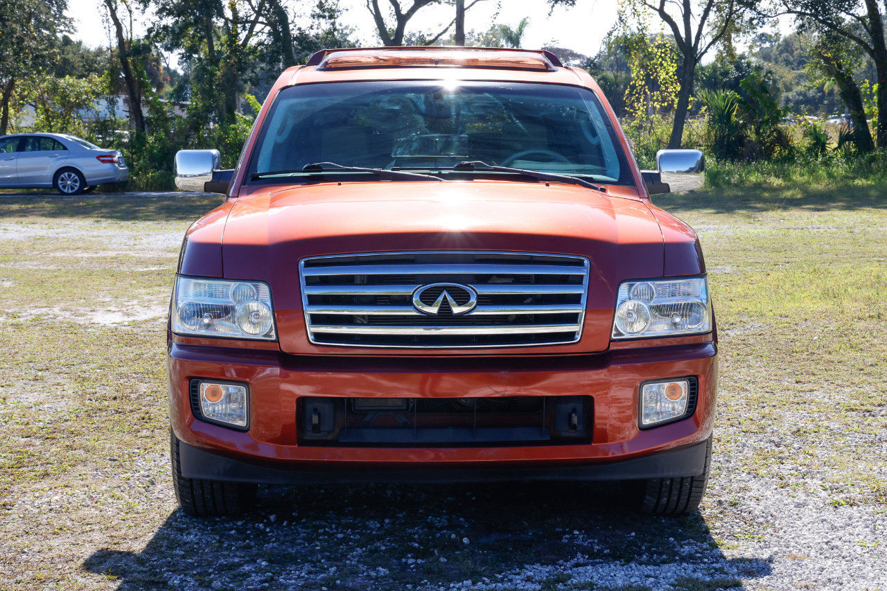 Used 2004 INFINITI QX56 2WD w/ Smart Vision Pkg image 17