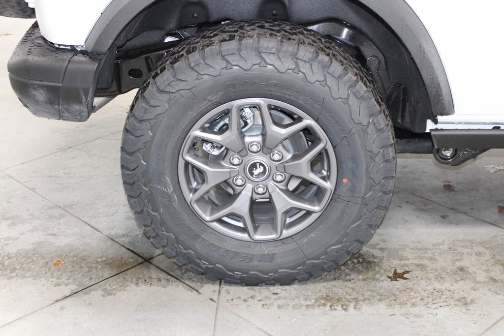 New 2025 Ford Bronco Badlands image 13