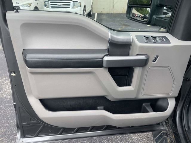Used 2015 Ford F150 XLT w/ Equipment Group 302A Luxury RWD image 17