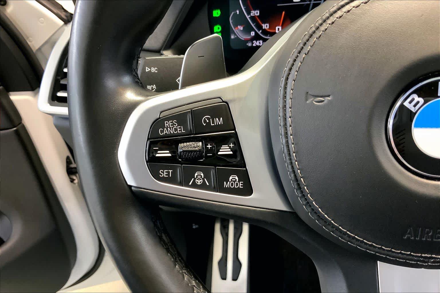 Used 2020 BMW X5 M50i w/ Executive Package AWD/4WD image 23