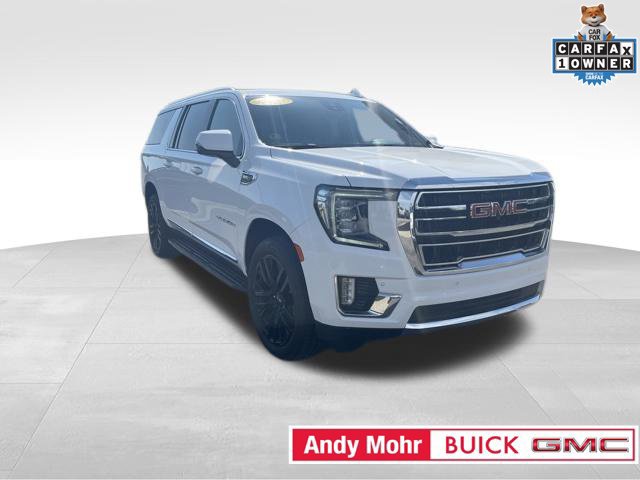 Used 2023 GMC Yukon XL SLT w/ SLT Premium Package AWD/4WD image 2