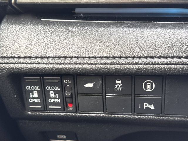 Used 2023 Honda Odyssey Elite image 29