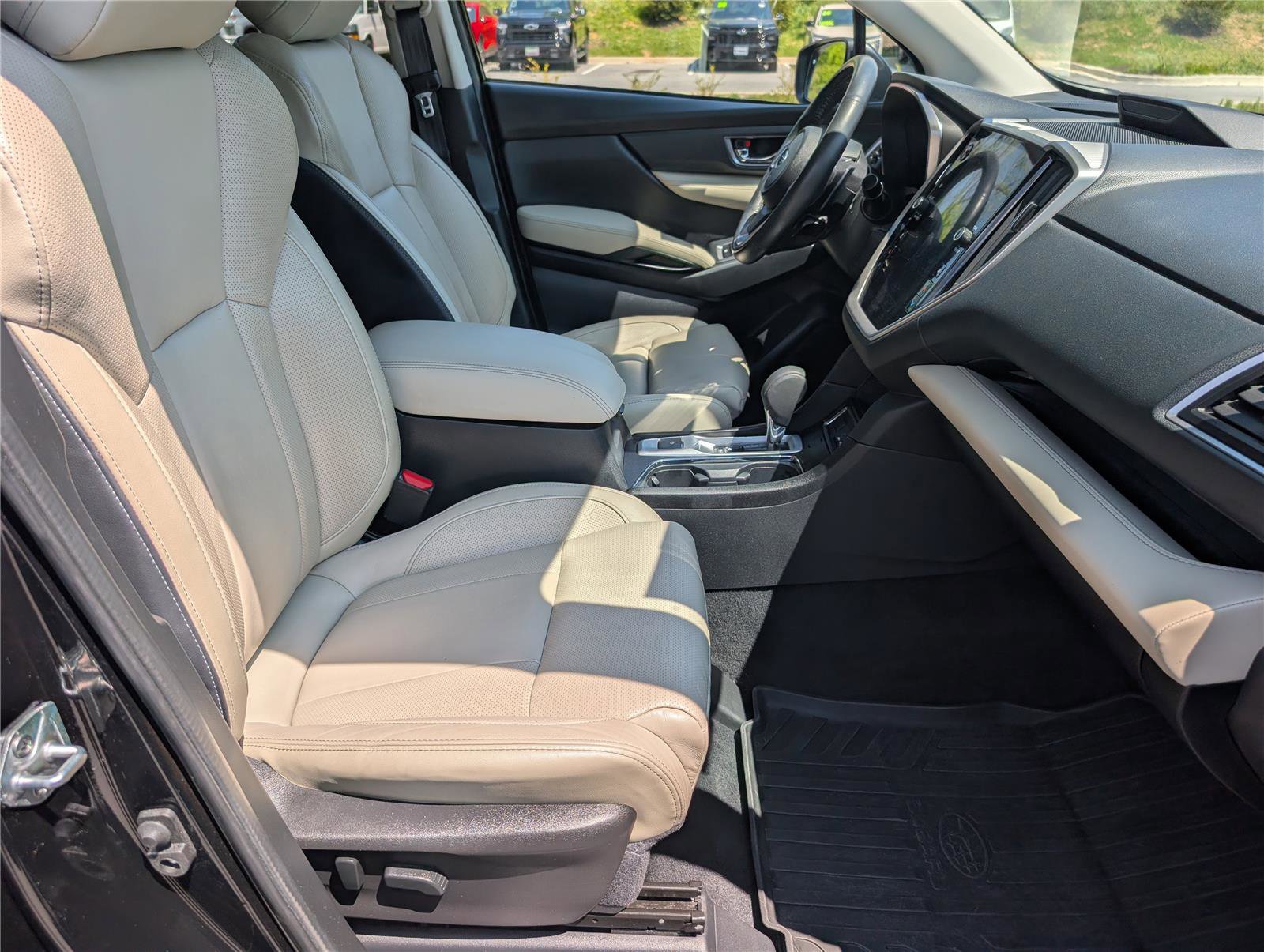 Used 2023 Subaru Ascent Limited AWD/4WD image 11