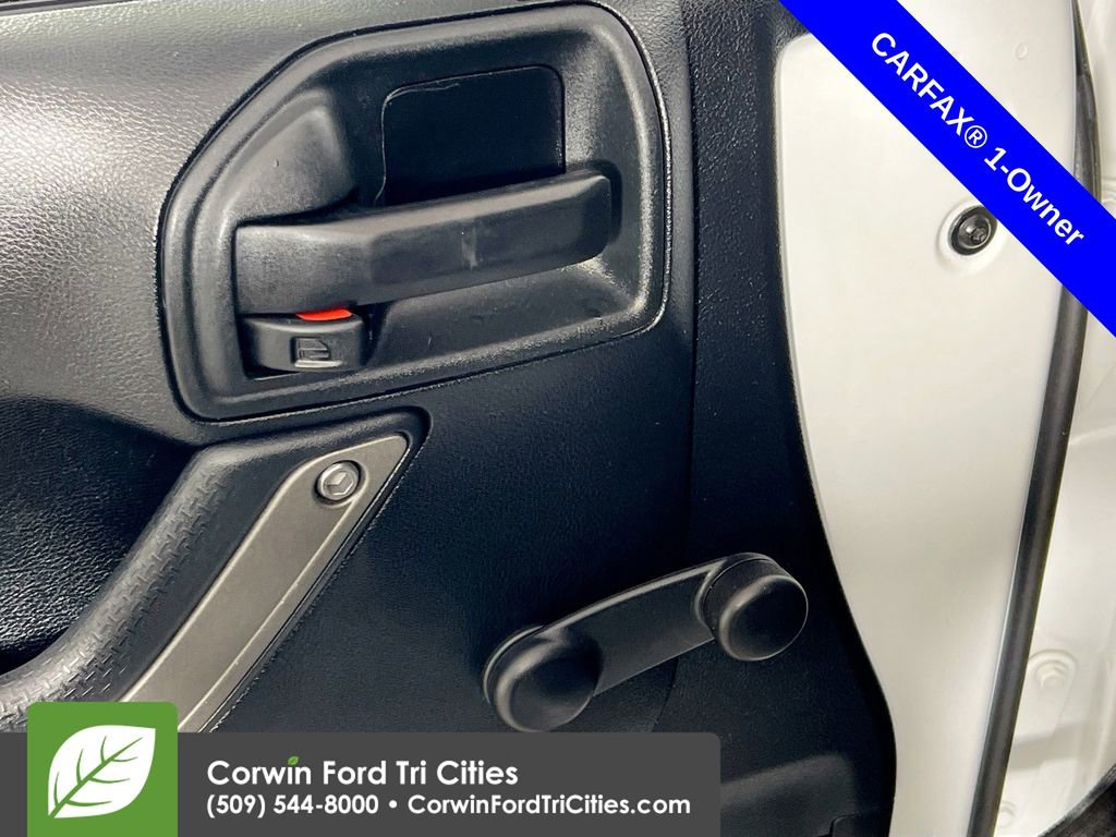 Used 2016 Jeep Wrangler Unlimited Sport w/ Max Tow Package image 12