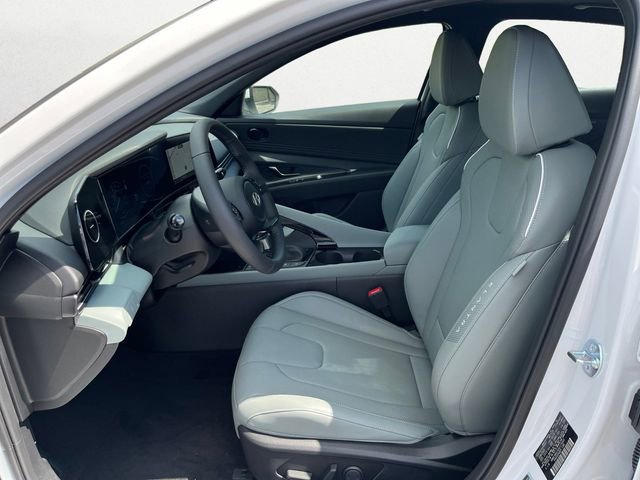 New 2025 Hyundai Elantra Limited image 9