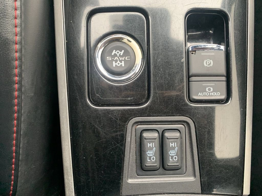 Used 2020 Mitsubishi Outlander LE AWD/4WD image 22