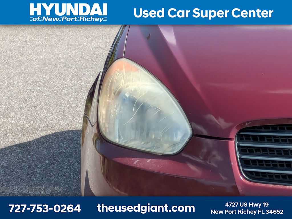 Used 2009 Hyundai Accent GLS w/ Premium Pkg 6 FWD image 9