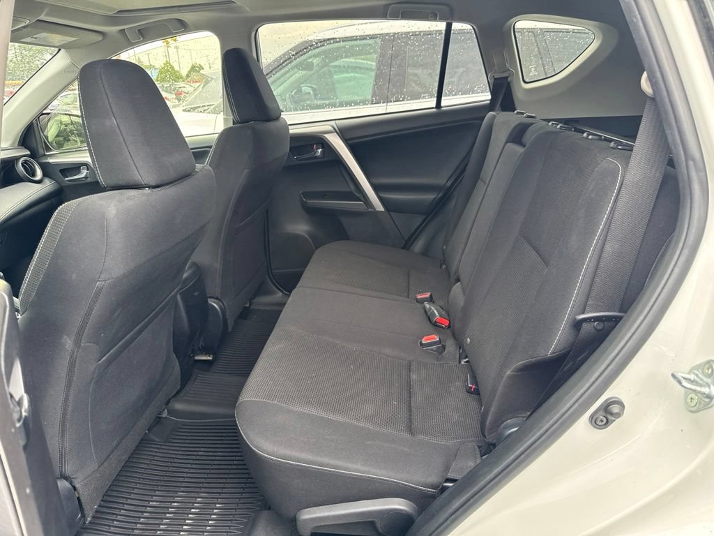 Used 2018 Toyota RAV4 XLE w/ All Weather Liner Package FWD image 10