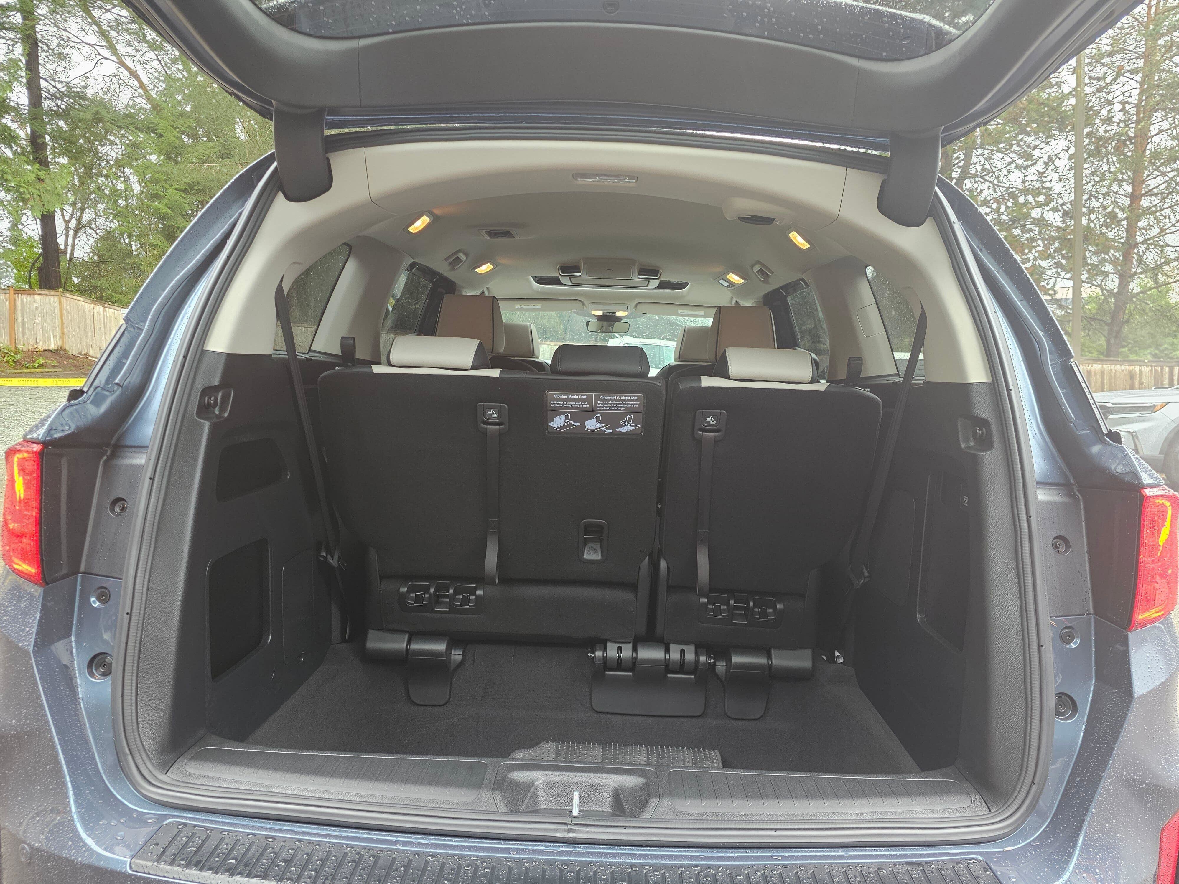 Certified 2025 Honda Odyssey Elite image 16