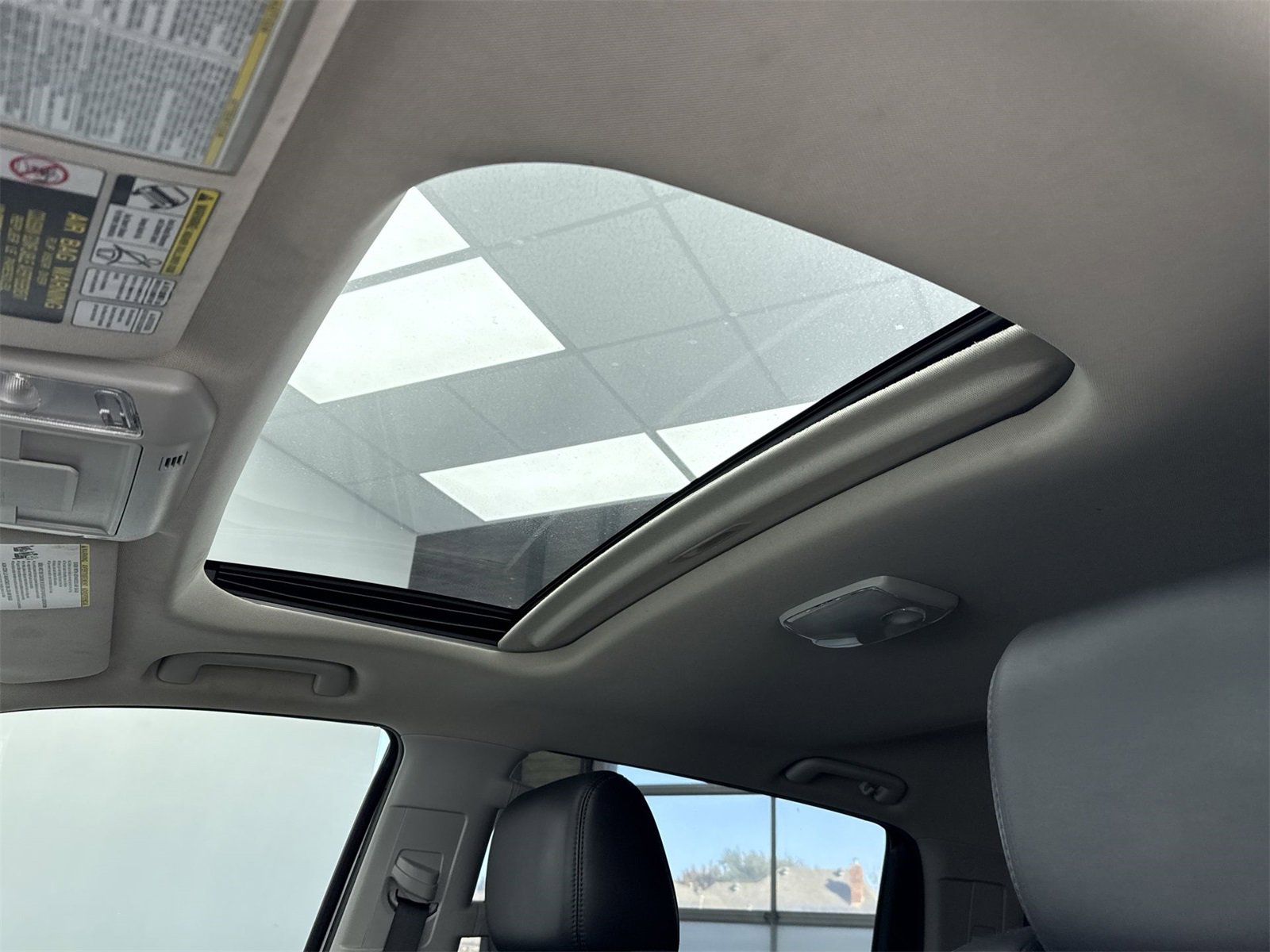 Used 2015 Toyota Tundra Platinum image 39