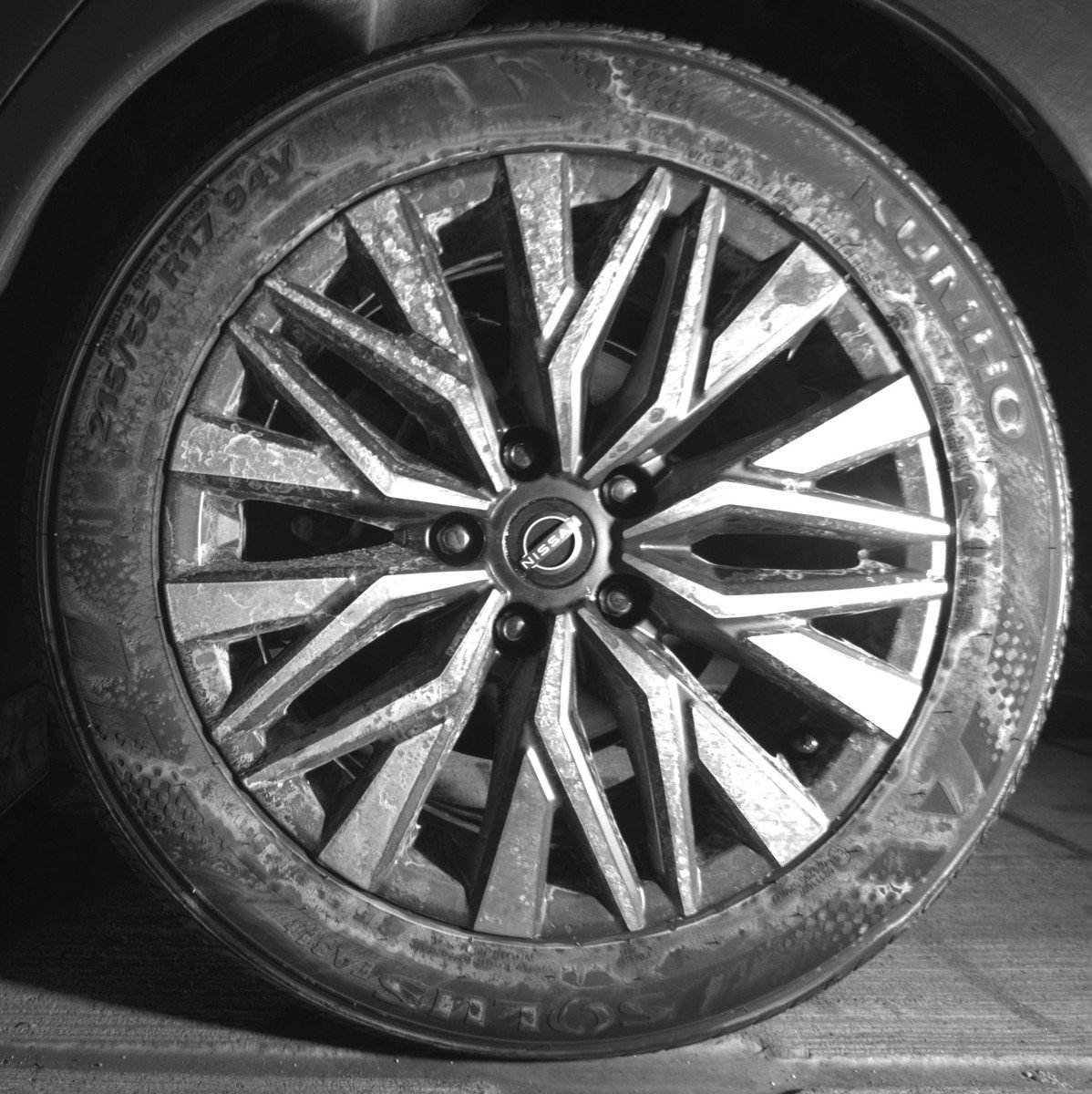 Used 2025 Nissan Altima 2.5 SV image 14