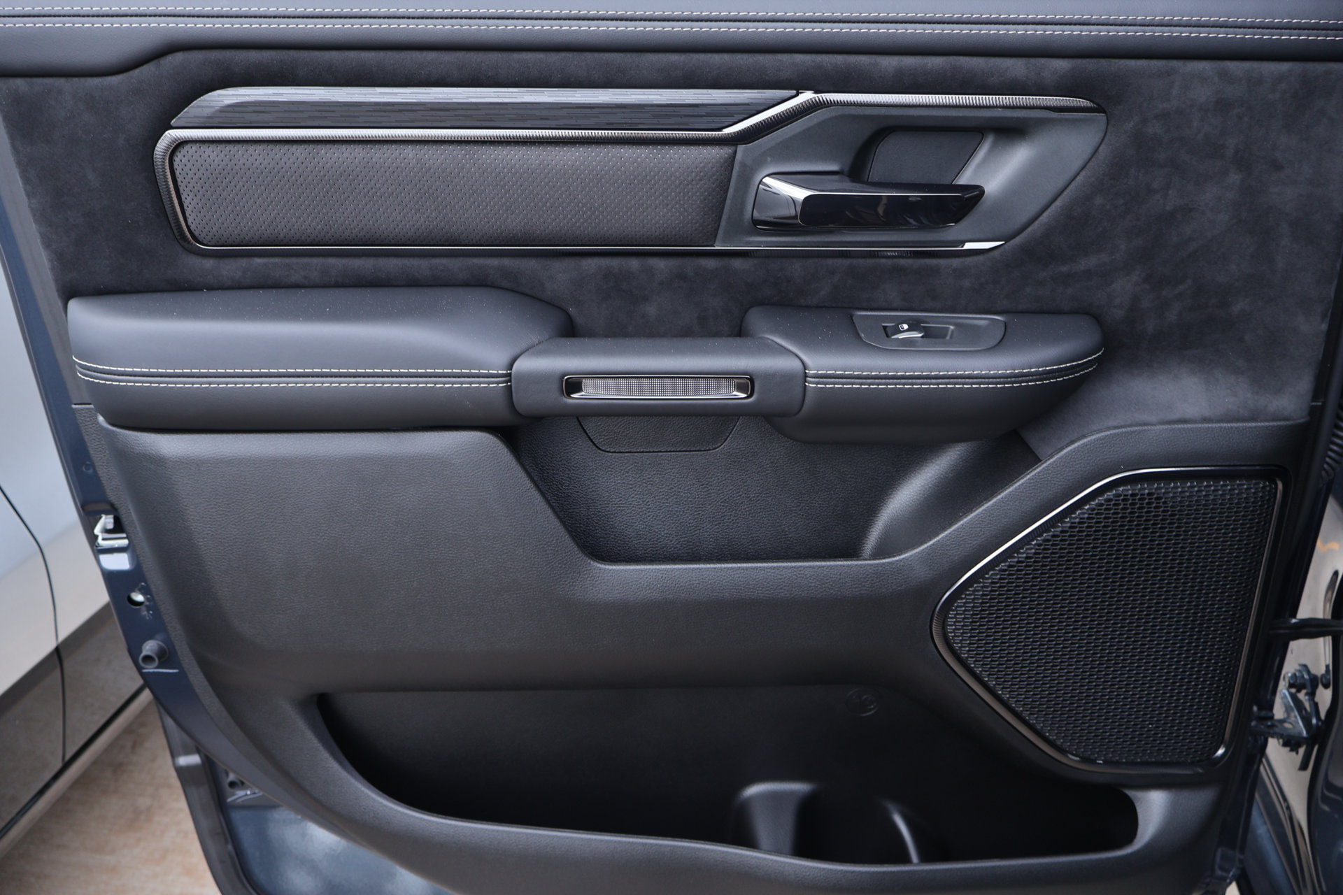 New 2026 RAM 1500 RHO AWD/4WD image 18