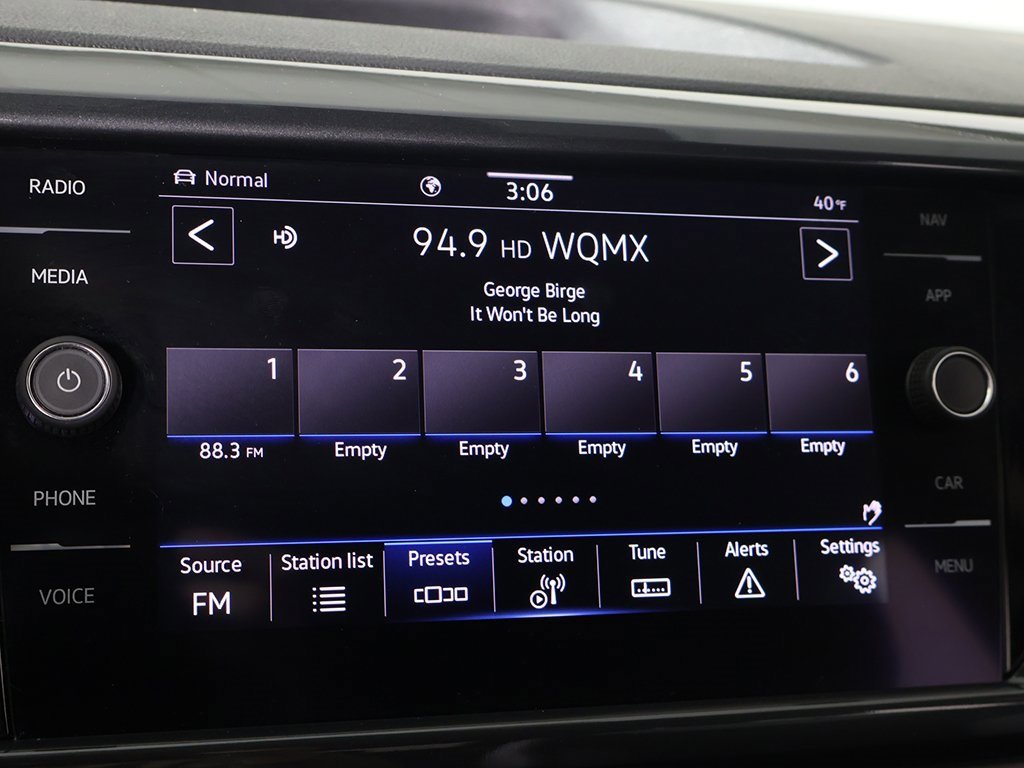 Used 2022 Volkswagen Taos SEL image 48