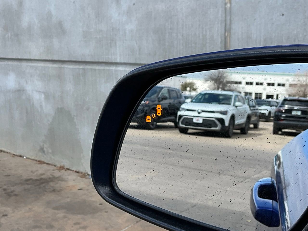 Used 2025 Hyundai Venue SEL image 20