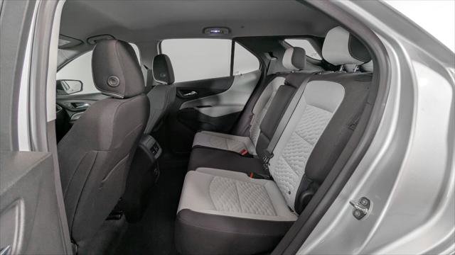 Used 2021 Chevrolet Equinox LS image 17