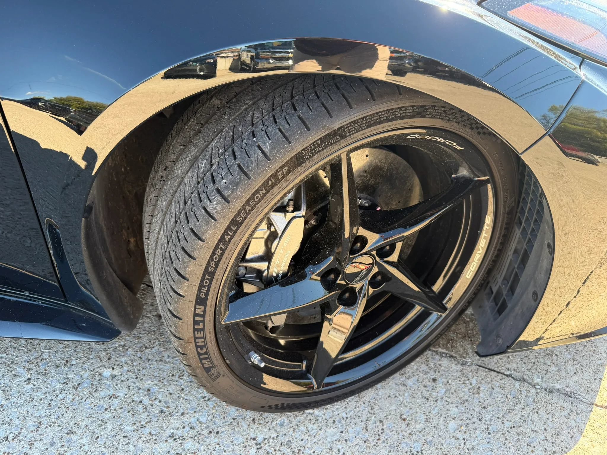 Used 2025 Chevrolet Corvette E-Ray AWD/4WD image 10