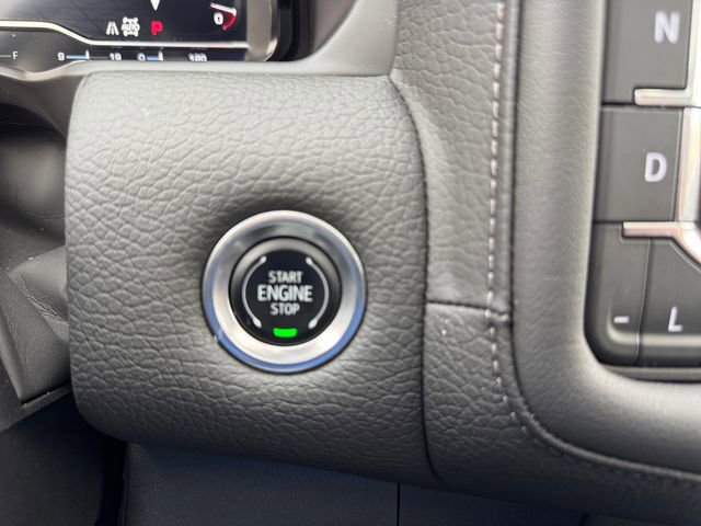 Used 2024 GMC Yukon Denali w/ Denali Reserve Package image 17