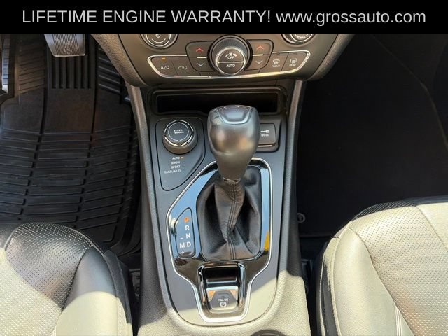 Used 2019 Jeep Cherokee Limited AWD/4WD image 24