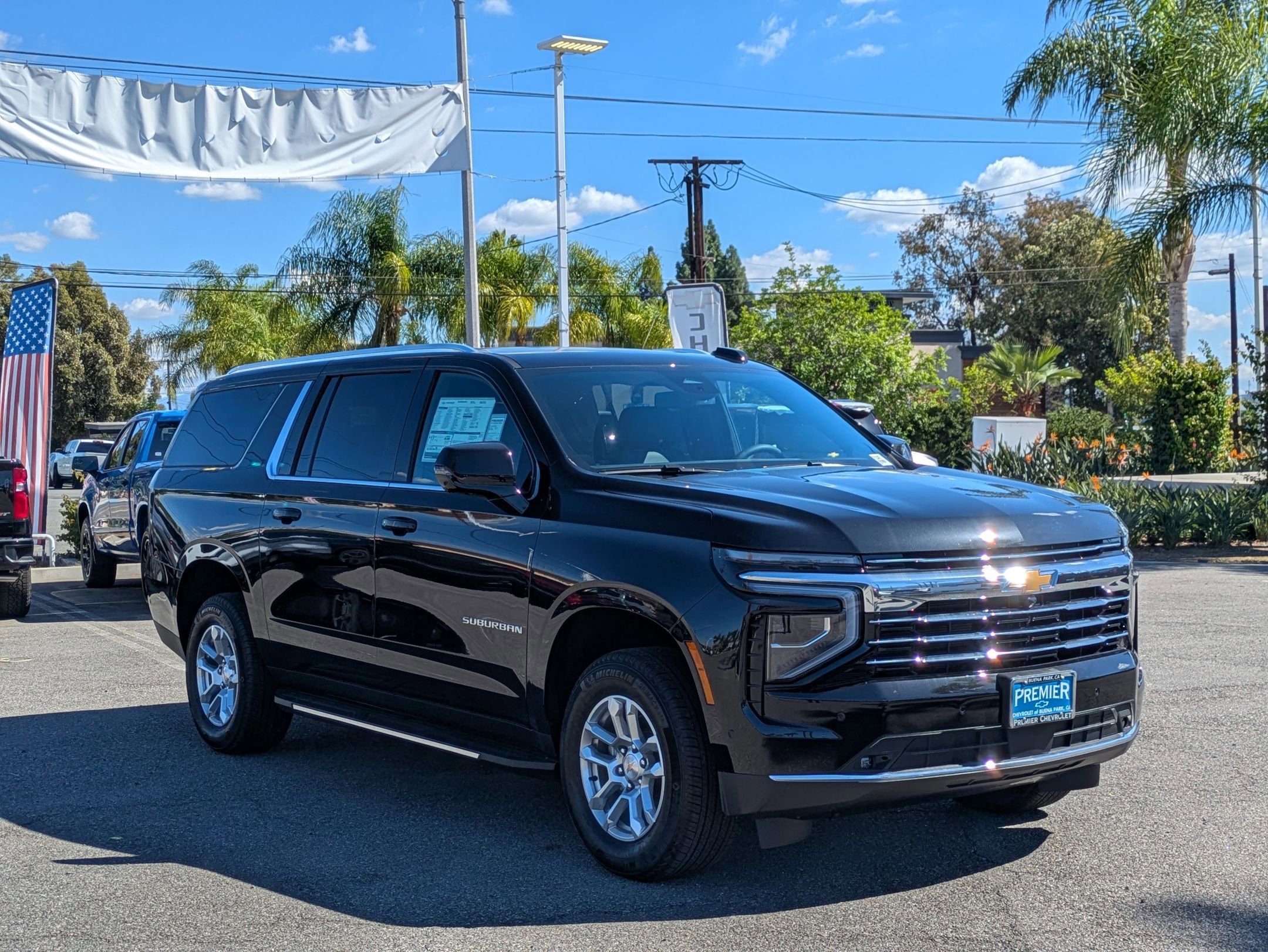 New 2026 Chevrolet Suburban LT w/ Comfort Package image 7