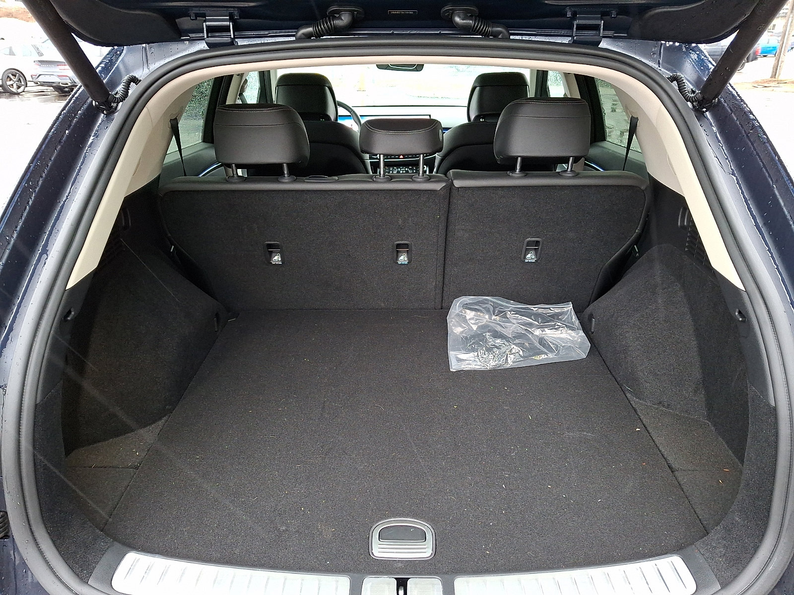 Certified 2026 Genesis GV70 2.5T Advanced image 29