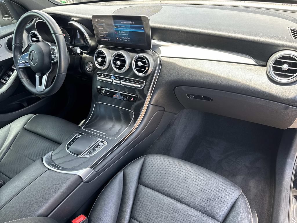 Used 2021 Mercedes-Benz GLC 300 image 15