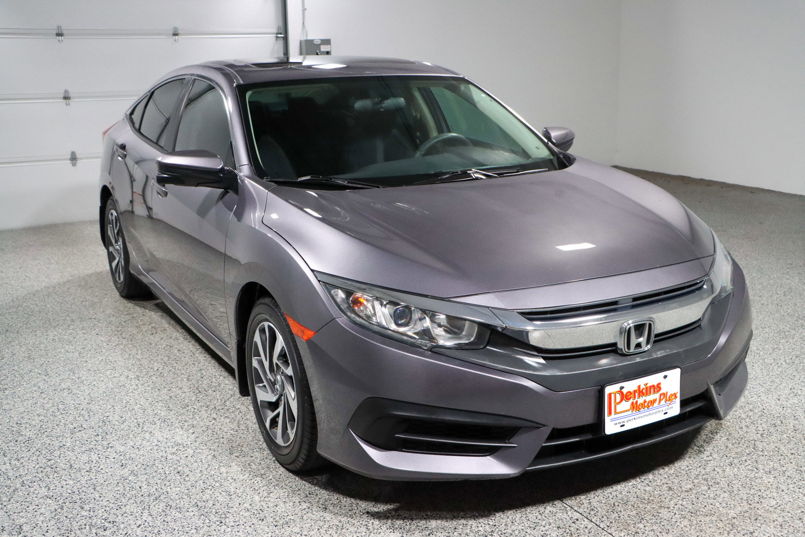 Used 2018 Honda Civic EX image 5