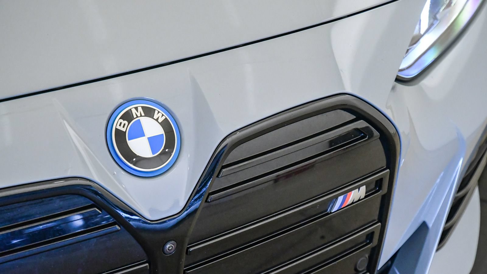 Used 2025 BMW i4 M50 AWD/4WD image 9