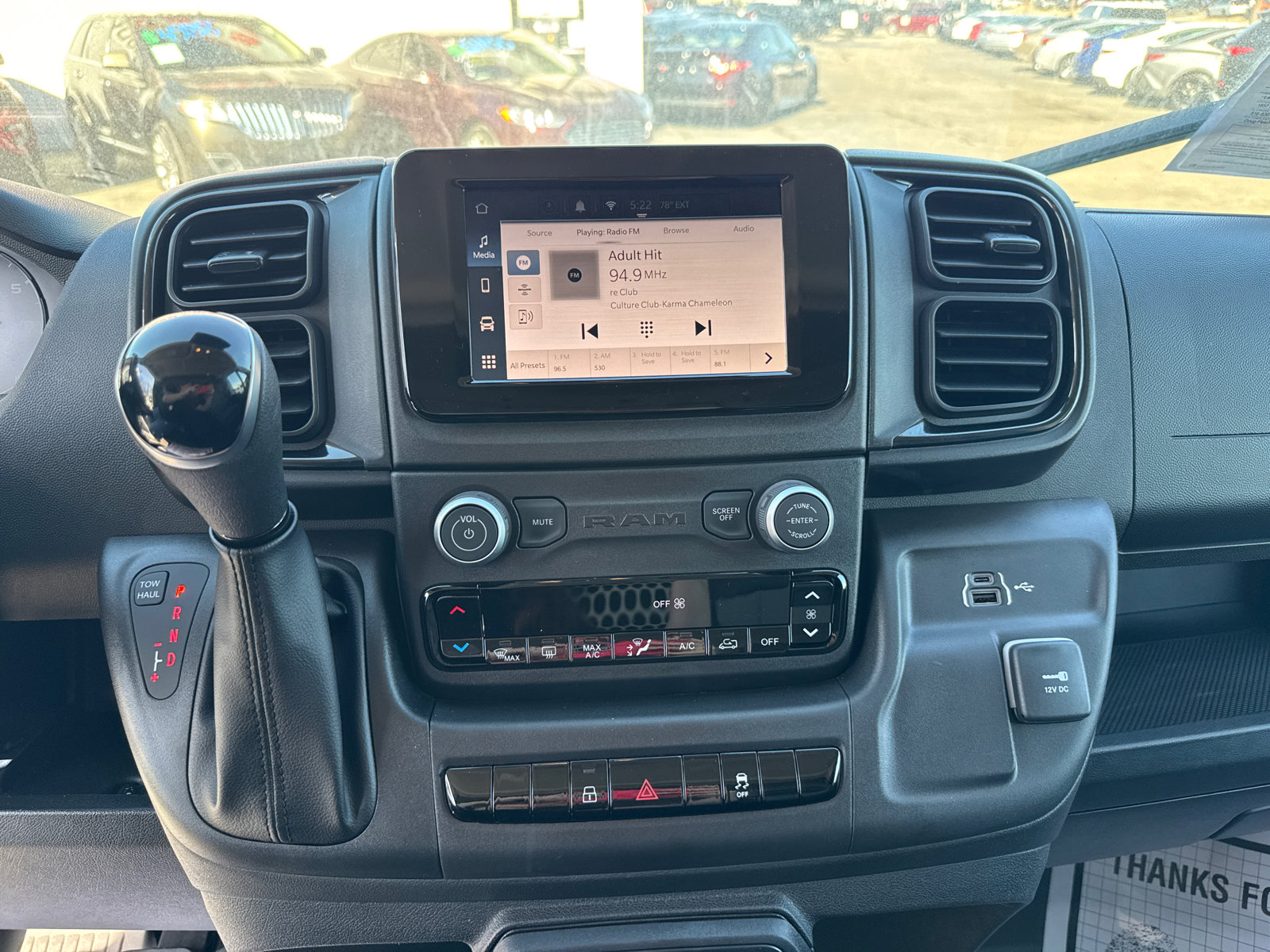 Used 2025 RAM ProMaster 2500 w/ Convenience Group image 9