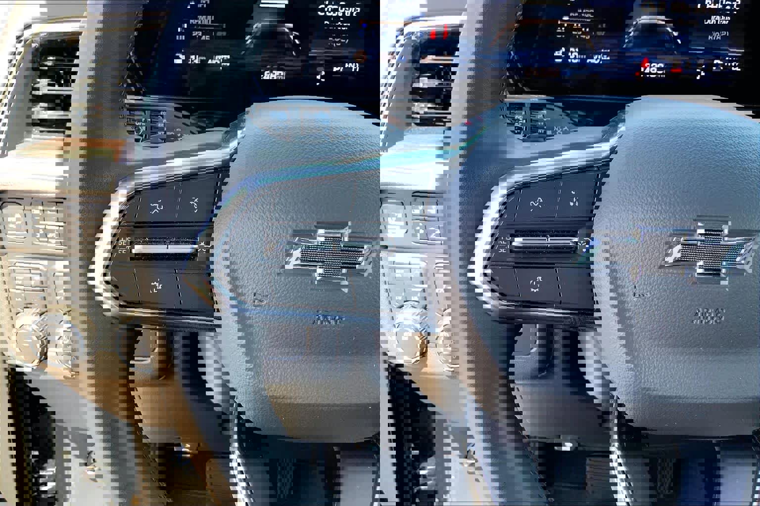 Used 2025 Chevrolet Tahoe Z71 image 24