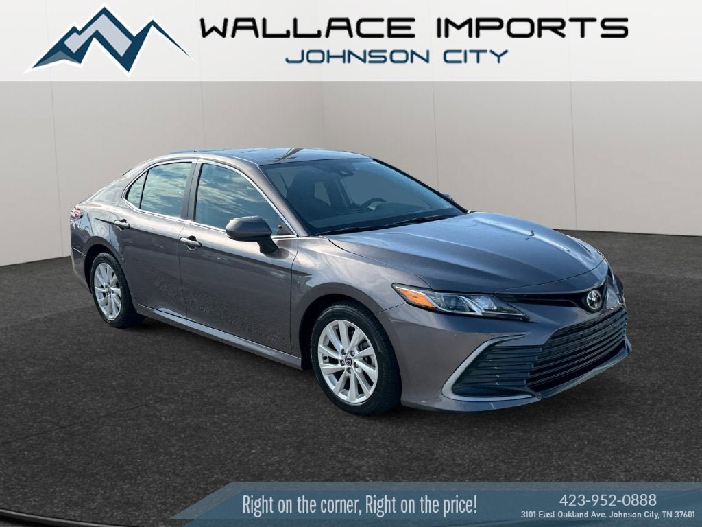 Used 2023 Toyota Camry LE FWD image 7