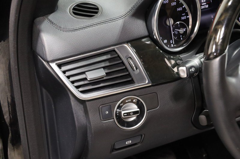 Used 2015 Mercedes-Benz GL 550 4MATIC image 58